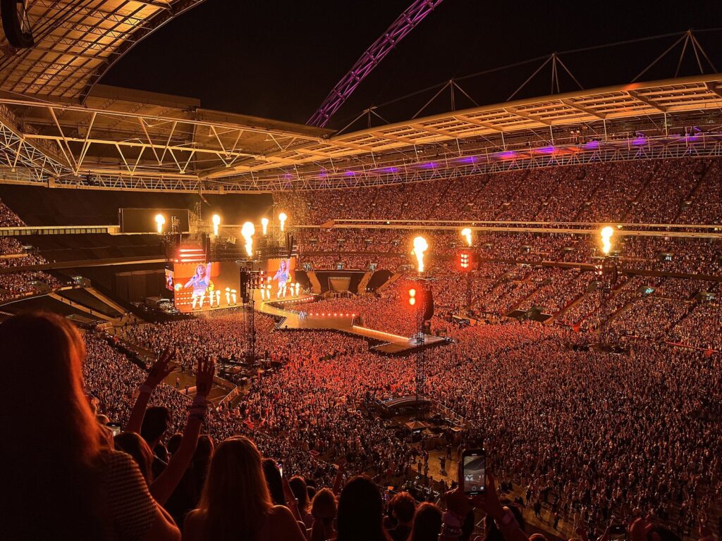 Taylor Swift performing the 1989 era at the Eras Tour in London